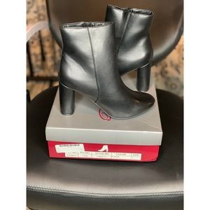 NEW IN BOX BLACK BOOTIES! Size 7.5 , NEVER WORN!